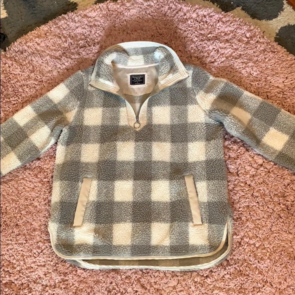 Abercrombie and Fitch pull over Sherpa